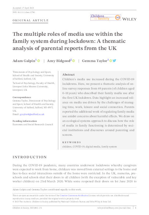 The multiple roles of media use within the family system during lockdown: a thematic analysis of parental reports from the  UK Thumbnail